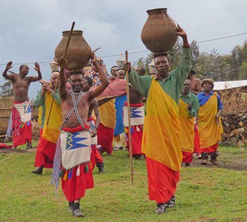 safari tours uganda rwanda